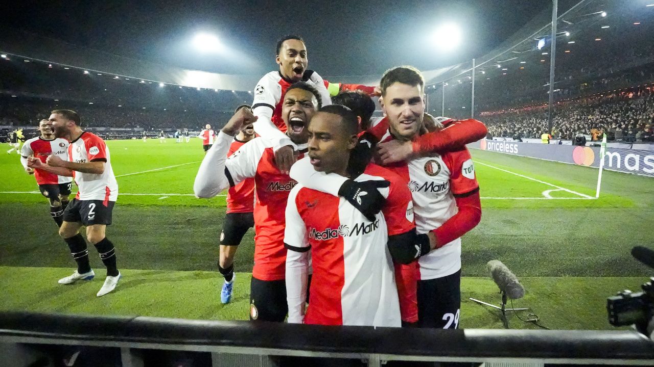 4 aportaciones de gol ha tenido Santiago Giménez con el Feyenoord desde su regreso, tras superar la lesión muscular que lo alejó dos meses del terreno de juego