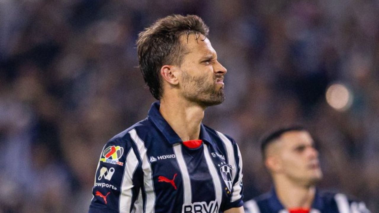 En las últimas cinco liguillas en las que se han enfrentado, Rayados ganó tres ocasiones en 2012, 2016 y 2019, por tres del América en 2013 y 2014