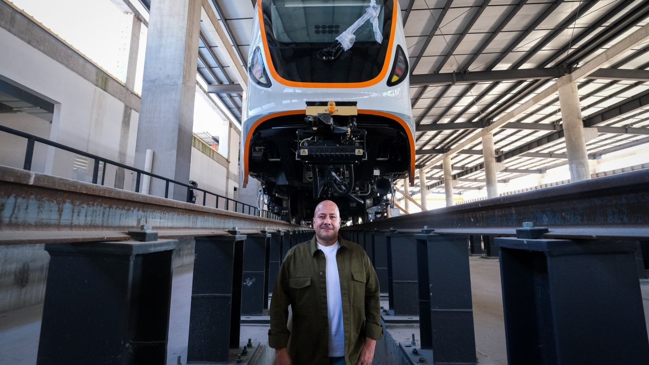 Enrique Alfaro en Mi Tren