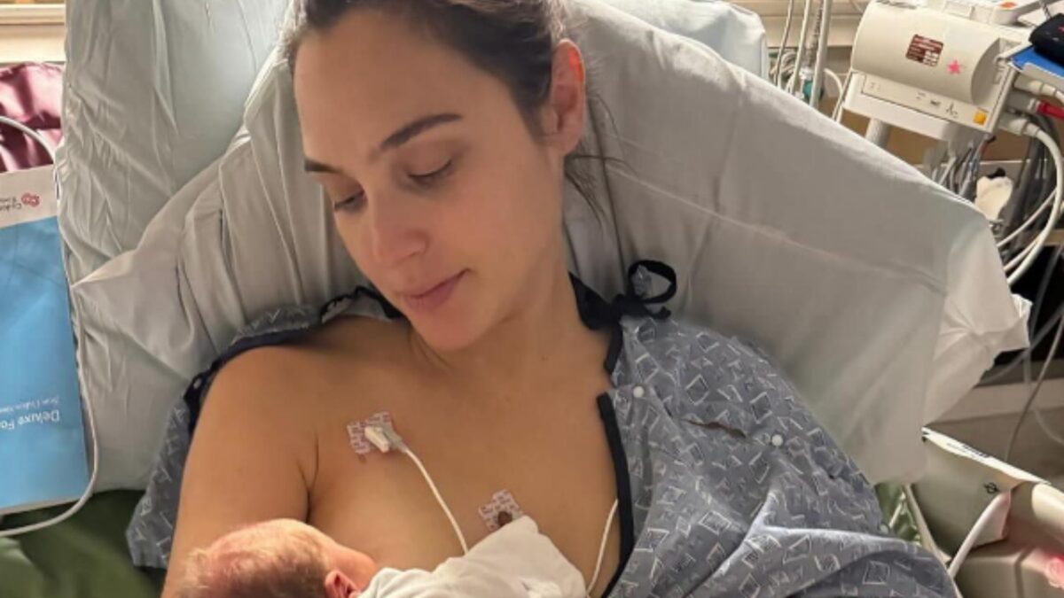 Gal Gadot en el hospital con su hija recien nacida