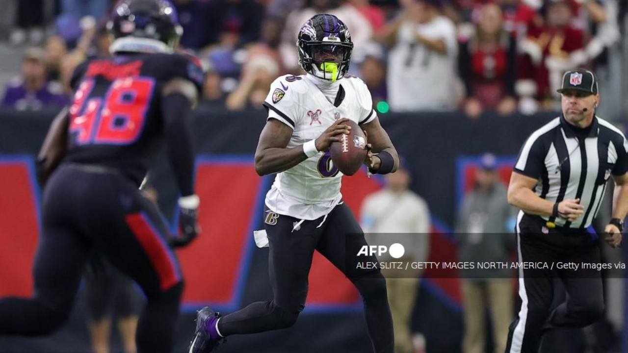 Los Ravens mejoran su récord a 11 triunfos y cinco derrotas liderando su división Norte de la AFC.