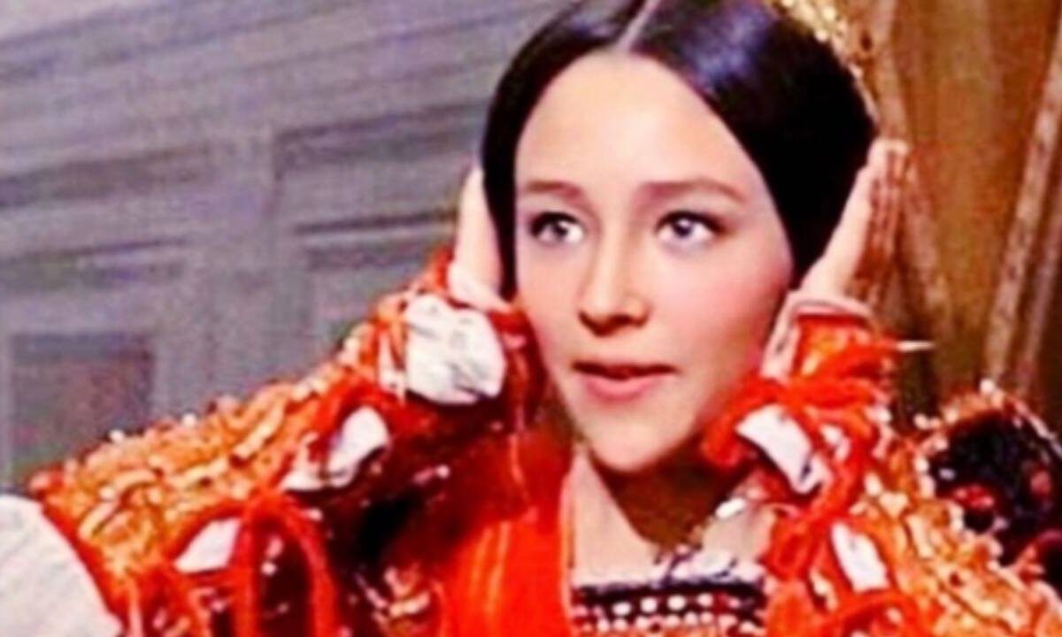 De acuerdo con un comunicado, la actriz Olivia Hussey murió “en casa rodeada de sus seres queridos”. 