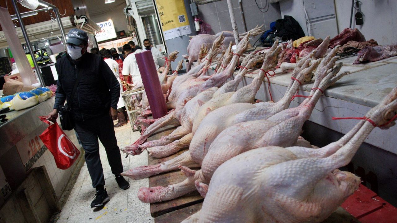 Pavos de Navidad en el Mercado de San Juan.