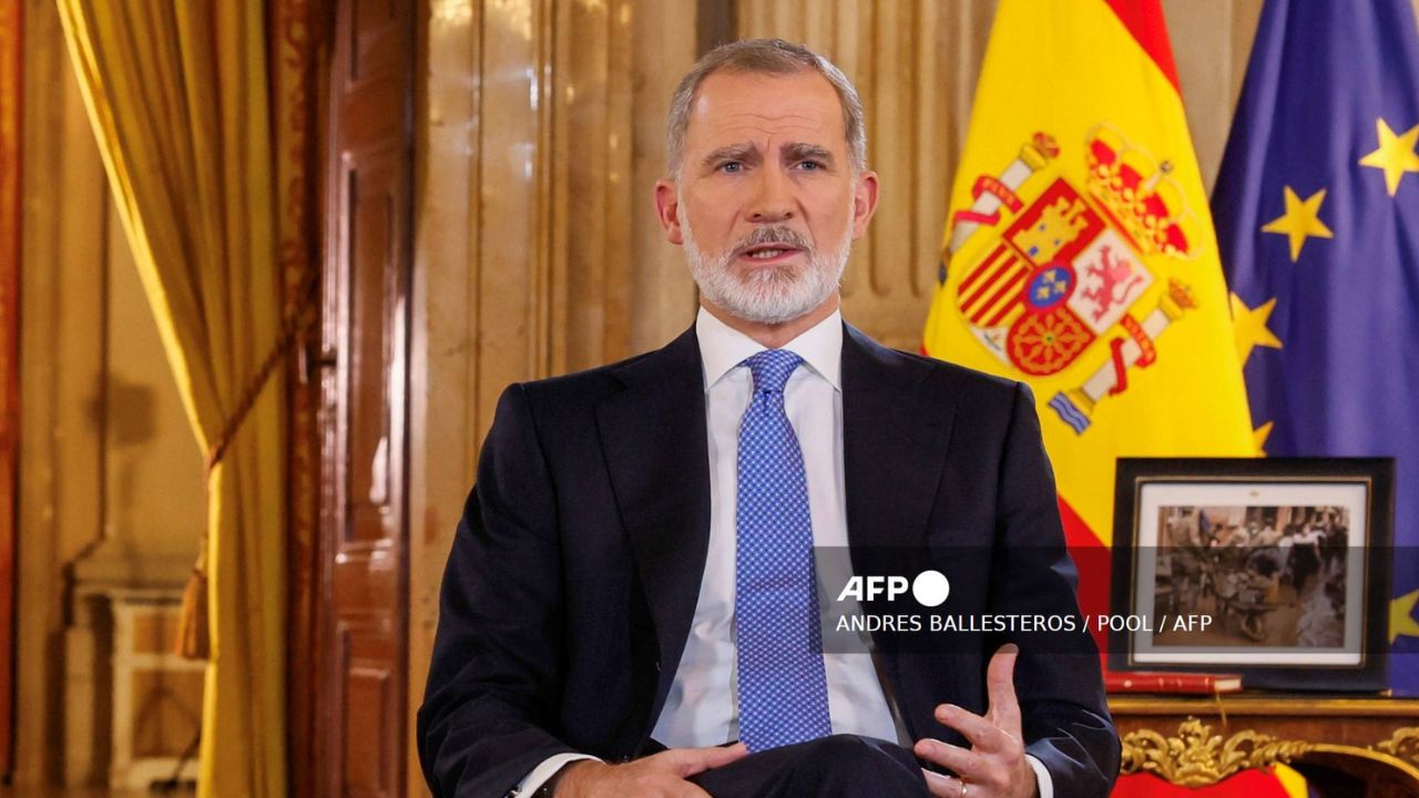 El rey Felipe VI de España dedicó una buena parte de su mensaje navideño este martes a los damnificados por las inundaciones.