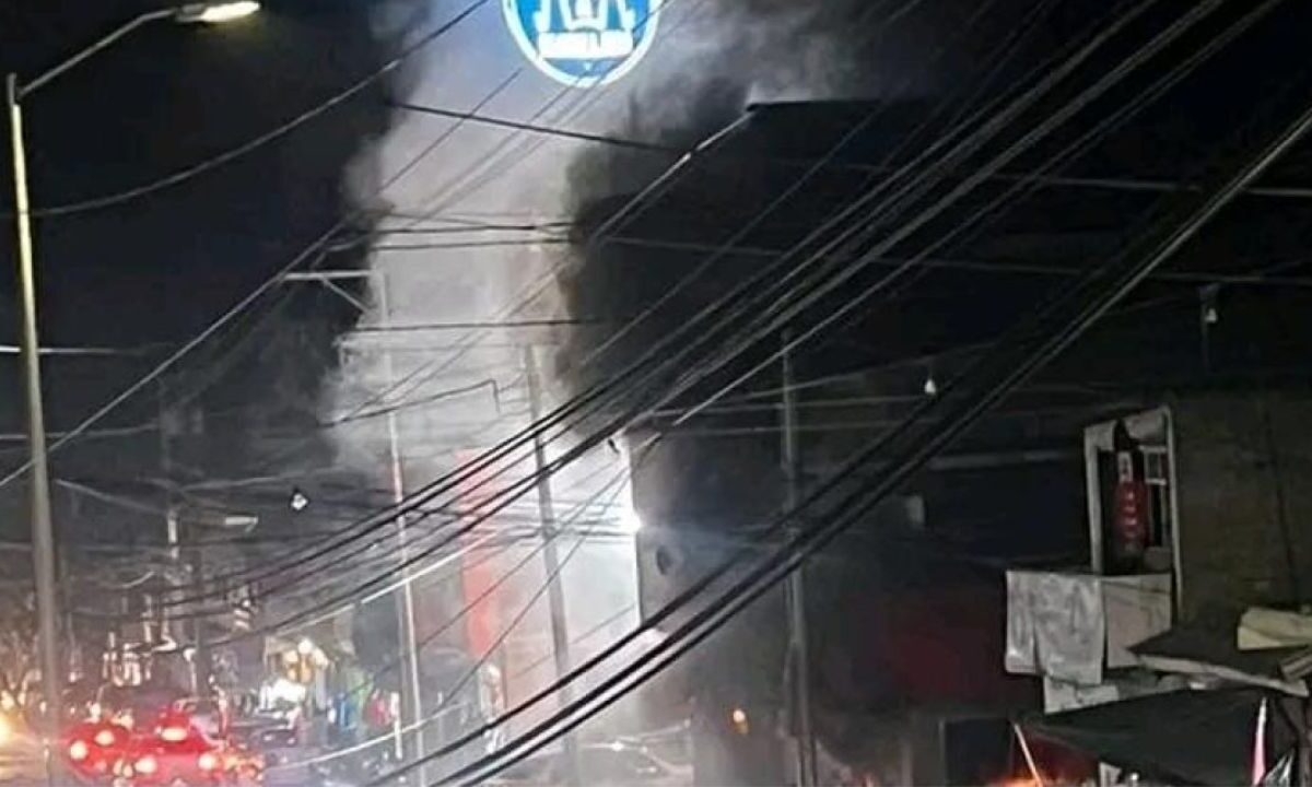 Negocios incendiados en Zitácuaro