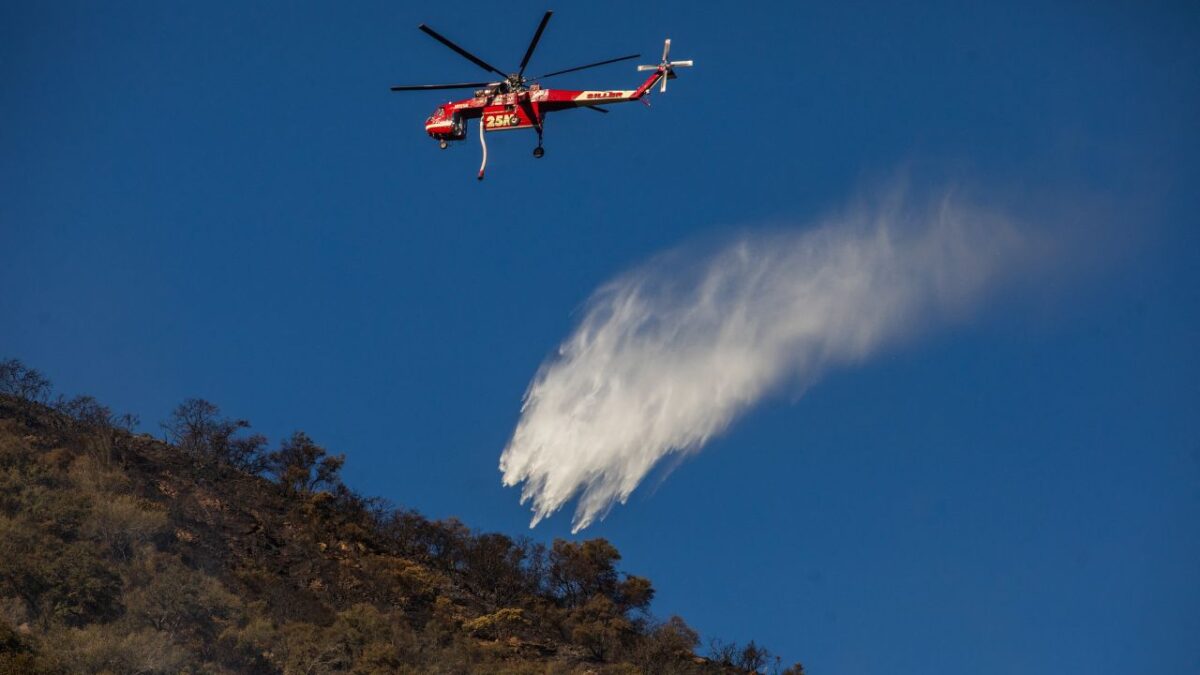 Miles de efectivos participan en la operación que incluye helicópteros y otras aeronaves