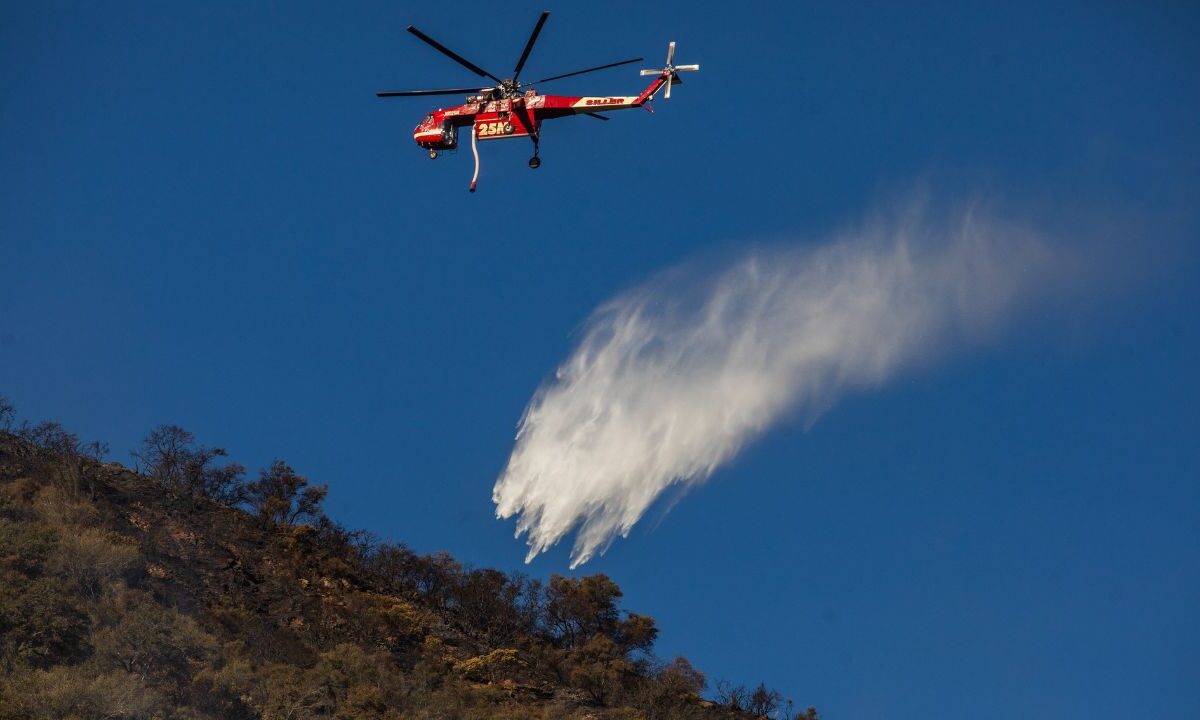 Miles de efectivos participan en la operación que incluye helicópteros y otras aeronaves