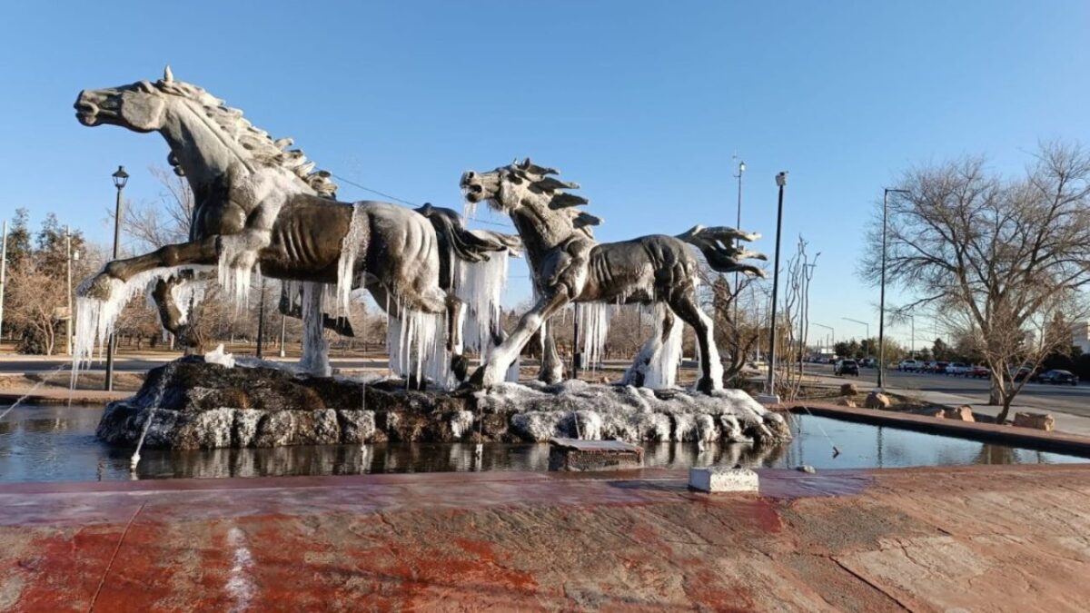 Las bajas temperaturas cristalizaron zonas de Chihuahua.