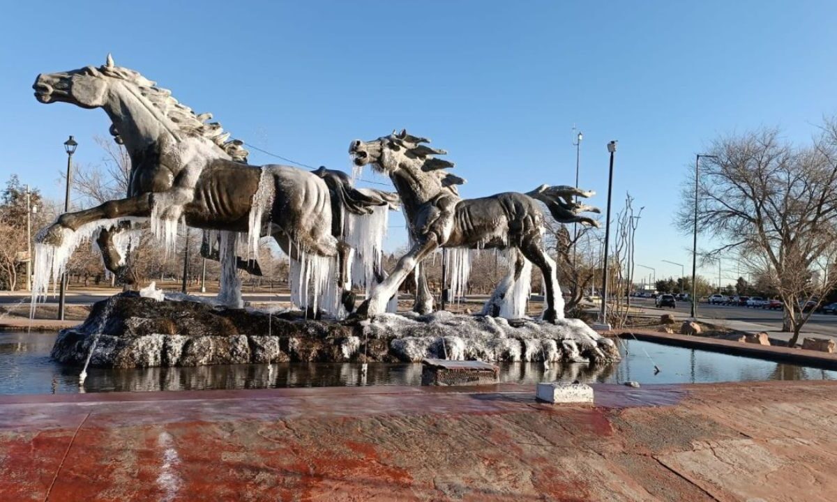 Las bajas temperaturas cristalizaron zonas de Chihuahua.