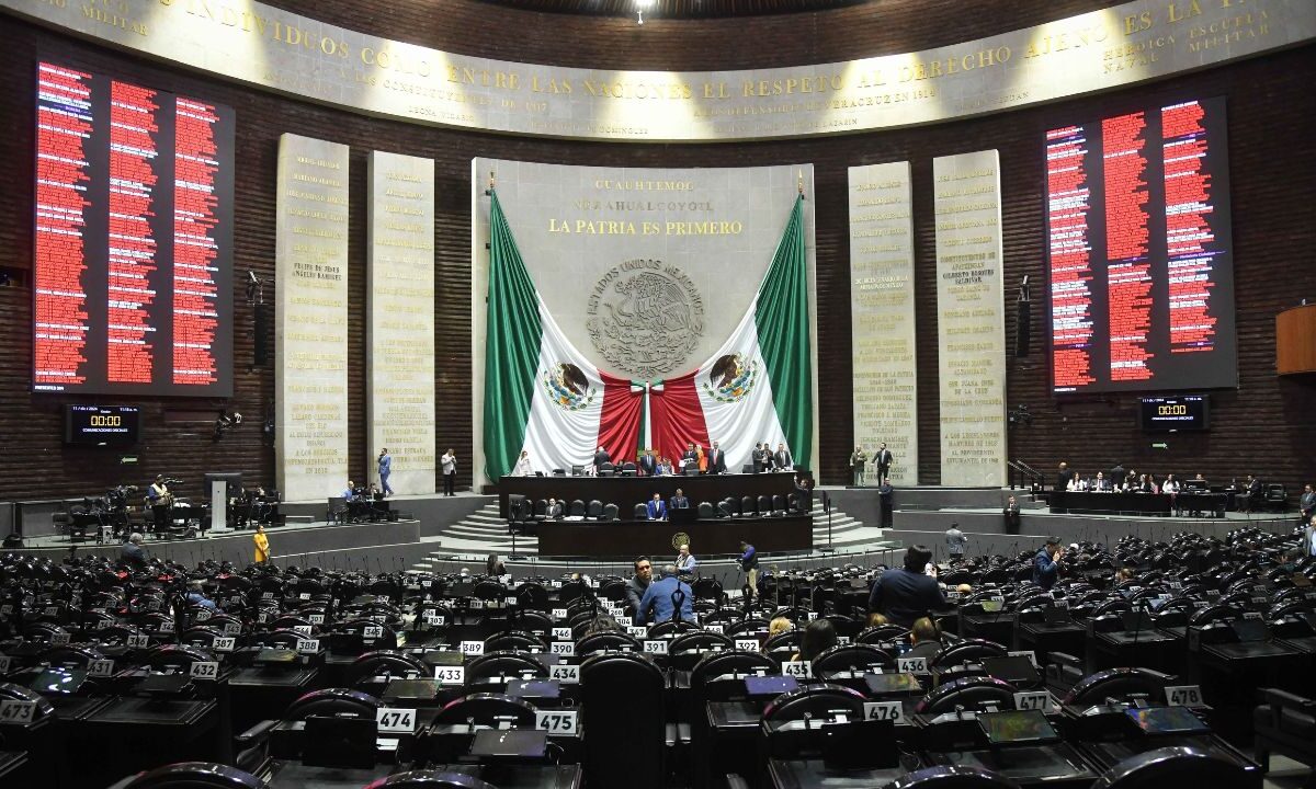 Desde 1917, el artículo de la Constitución más reformado es el 73, que regula las actividades de diputados y senadores