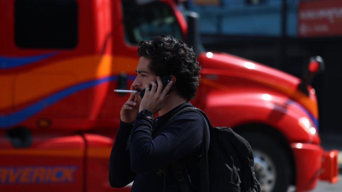 En la capital, aumenta el 20% de pacientes que acuden a las clínicas en busca de terapias para dejar de consumir tabaco, aseguró una especialista.