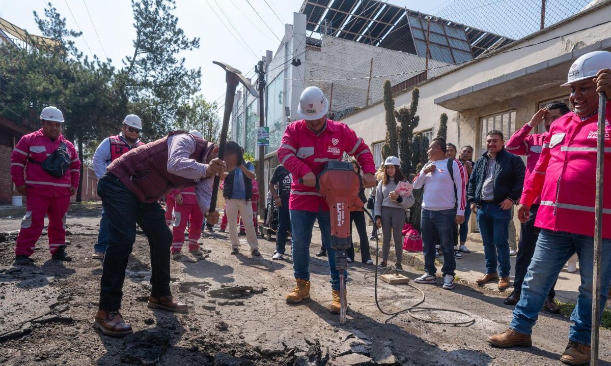 Cuadrillas de trabajo se mantienen en las colonias Zona Escolar 1 y 12, Cuchilla del Tesoro, Jorge Negrete, La Malinche, Arbolillo, entre otras, para tapar baches