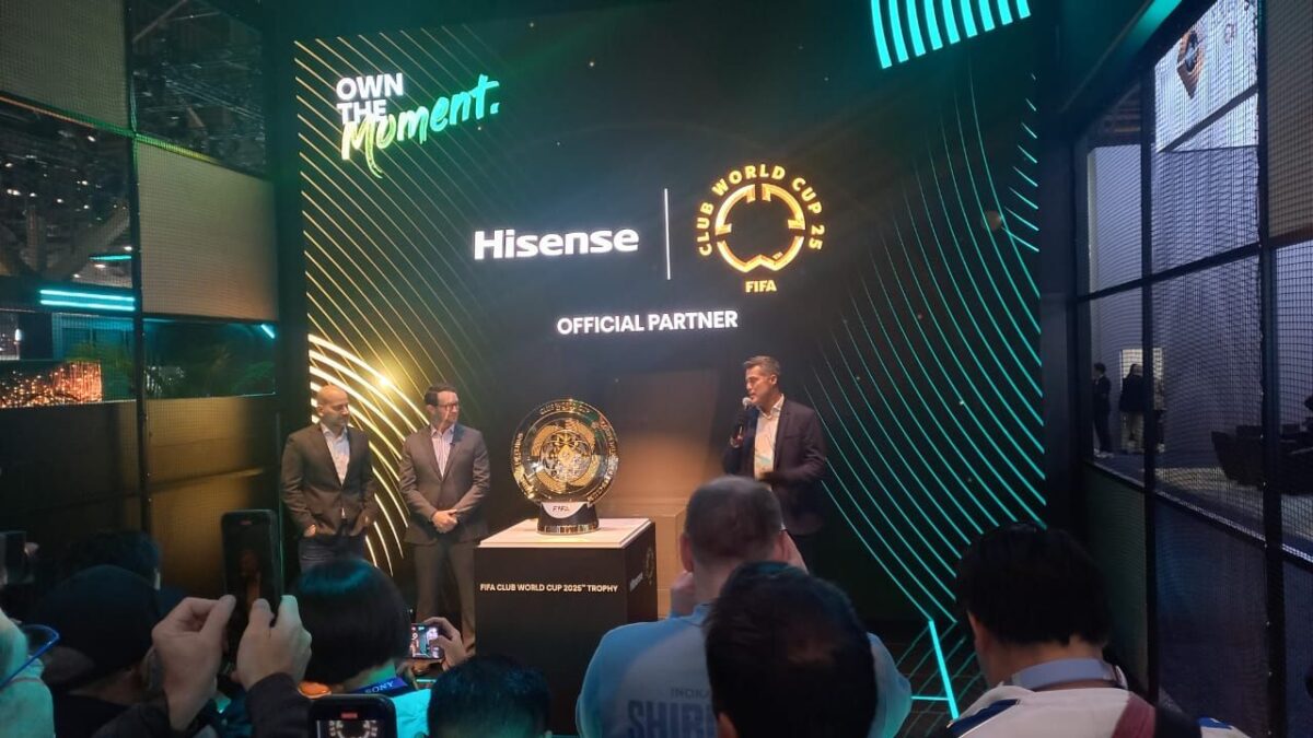 Hisense y la FIFA presentaron, por primera vez al público, el nuevo diseño del Trofeo de la Copa Mundial de Clubes.