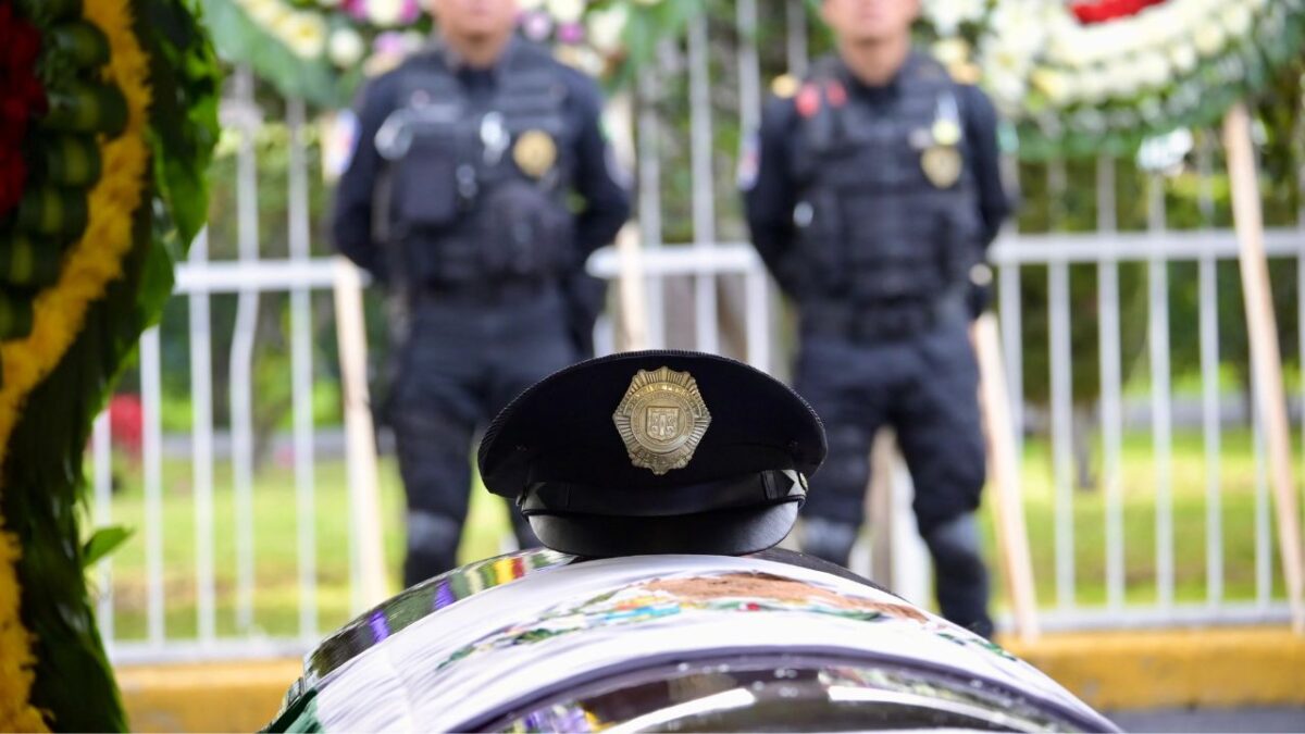 La SSC despidió al policía Jonathan Israel Rodríguez Bustillos, quién perdió la vida tras resultar herido en una balacera en la GAM.