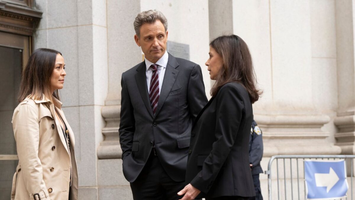 El actor Tony Goldwyn asegura que el éxito de la mítica serie de Dick Wolf se basa en casos que son de la conversación actual