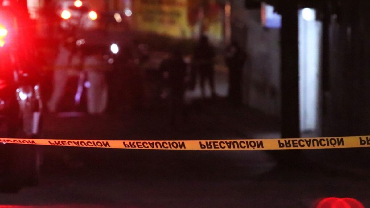 Asesinan a tiros al exfiscal regional de Cuautitlán, Elohim Diaz y un empresario en Metepec.