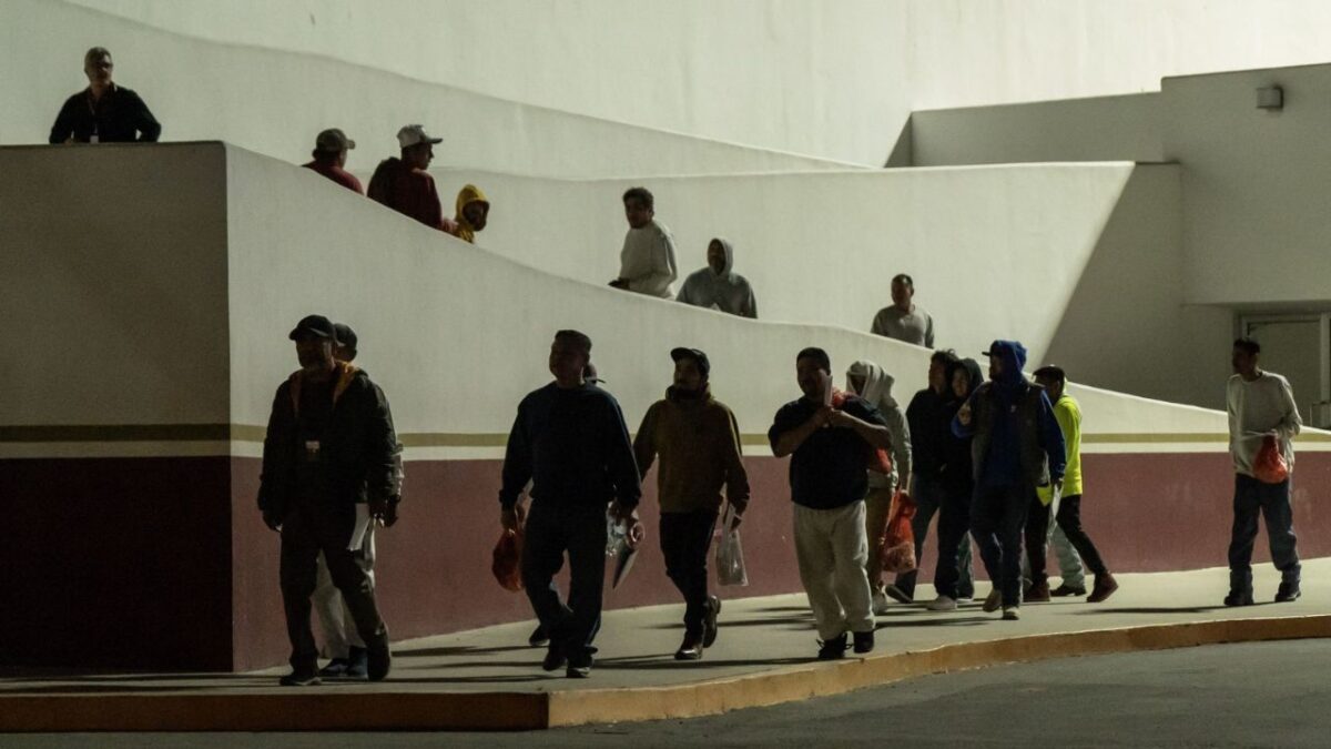 Por los migrantes, la Iglesia se sumó a los esfuerzos de los Gobiernos Federal y local ante las deportaciones masivas.