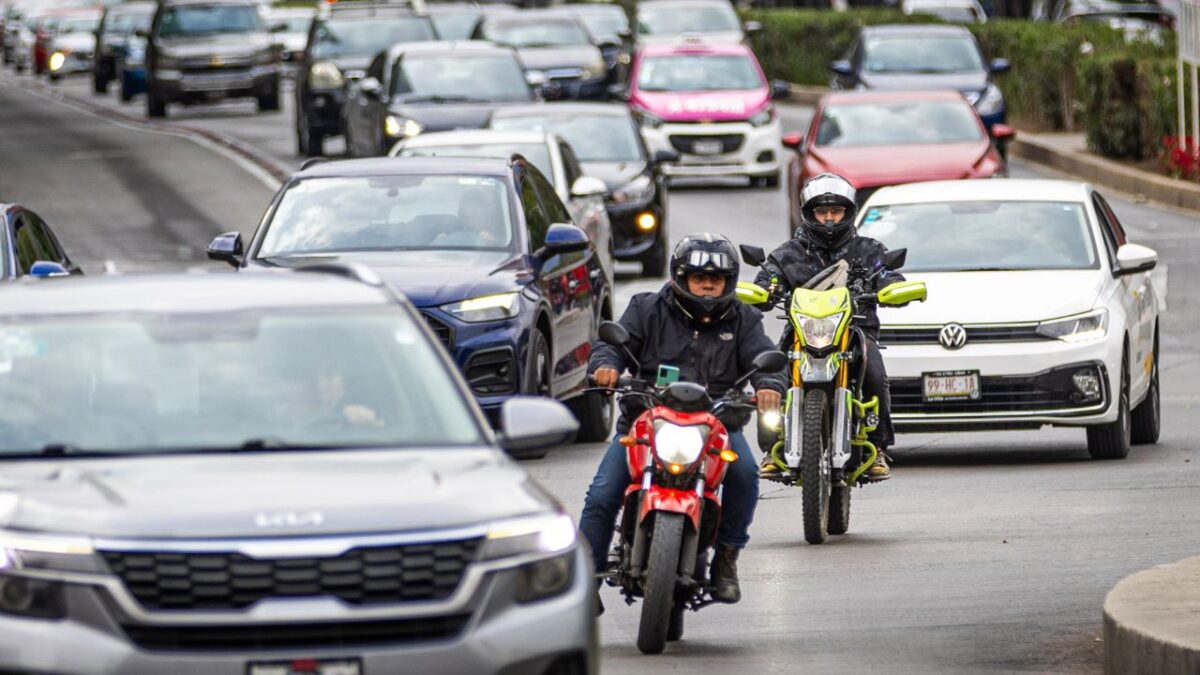 Autoridades capitalinas piden no enfrentarse con los motociclistas al presentarse un percance vehicular, porque puede ser una estafa.