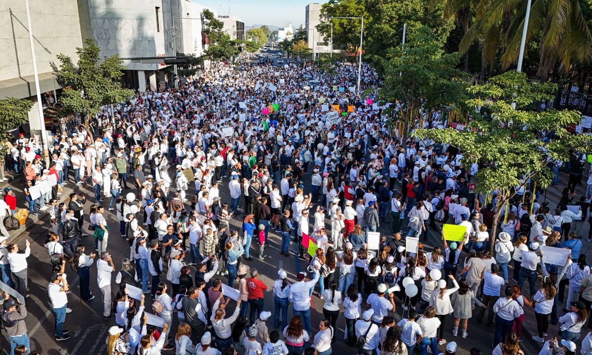 Familias se unieron para exigir paz y seguridad en la entidad.