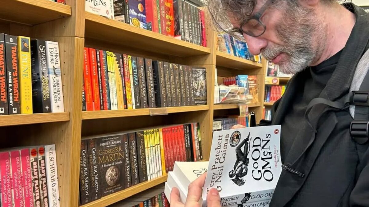 Neil Gaiman es el protagonista de acusaciones de acoso sexual en un artículo publicado por la revista New York Magazine