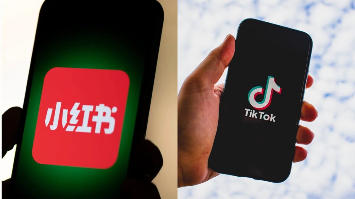 Logo de RedNote y de TikTok en celular en mano.