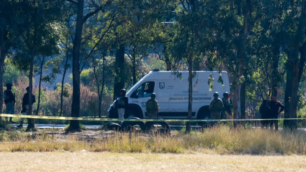 Detienen a hombre que intentó agredir con un machete a su expareja en Venustiano Carranza.