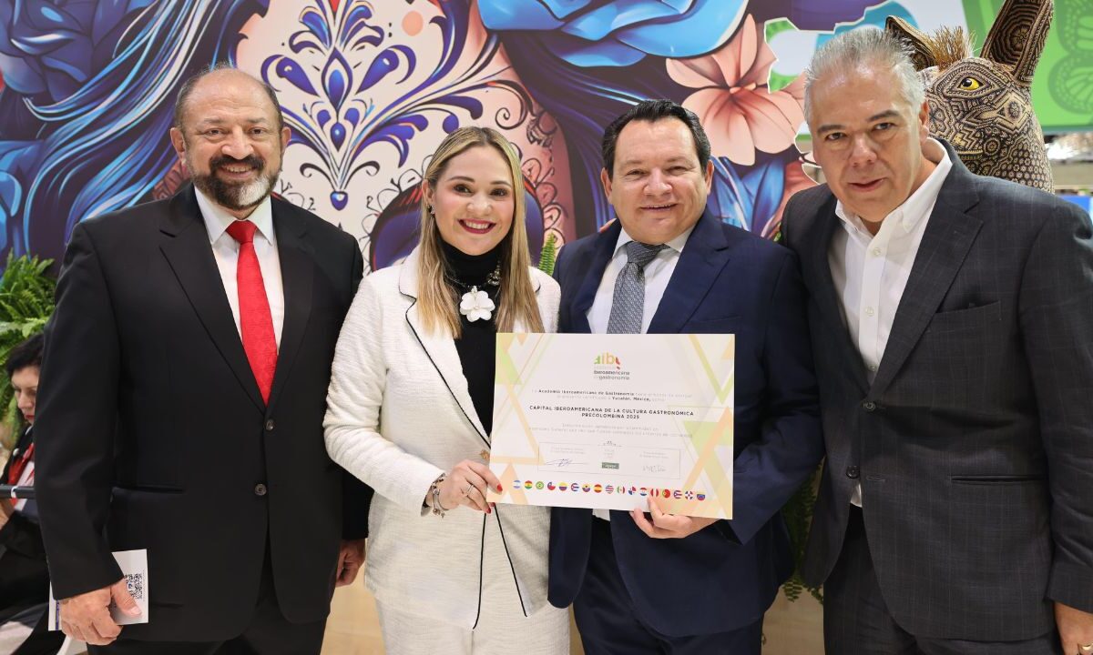 El gobernador recibió el reconocimiento de Yucatán como Capital Iberoamericana de la Gastronomía.