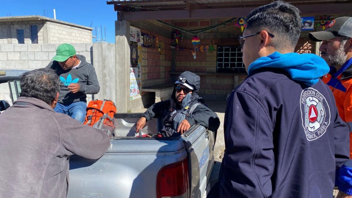 Rescatan a alpinistas extraviados en el Pico de Orizaba