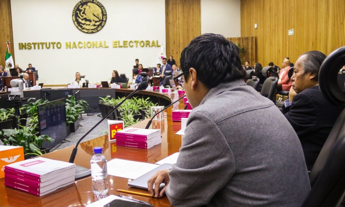 El Consejo General del INE avaló los modelos de boletas para las elecciones de jueces de distrito y magistrados de circuito.