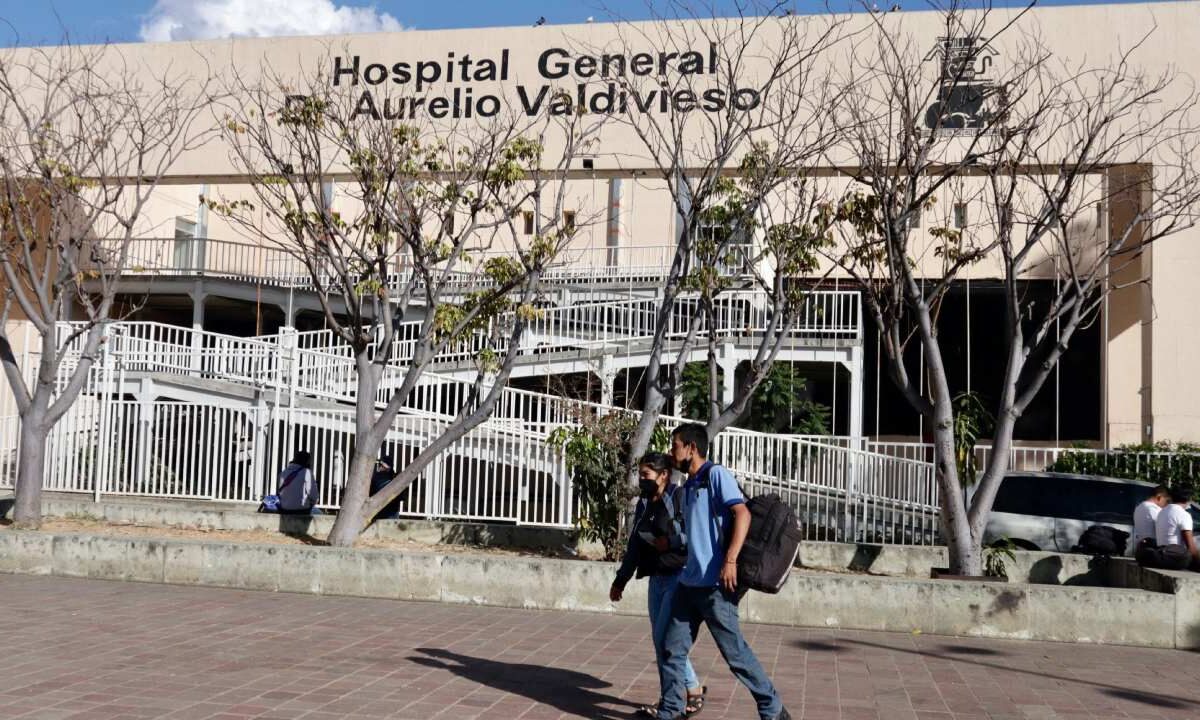 El IMSS Bienestar en Oaxaca aseguró que la operación y continuidad de los servicios médicos en el Hospital General no ha sido suspendida.