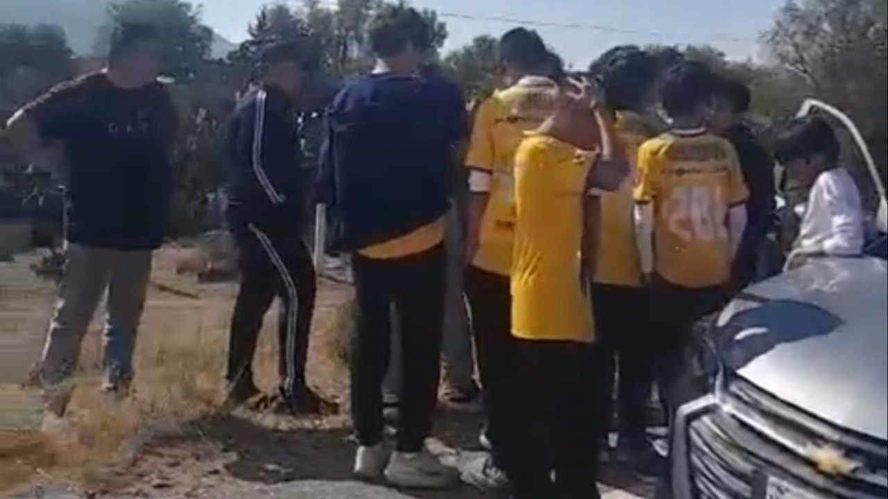 Foto: Especial/ los jugadores fueron bajados en medio del desierto