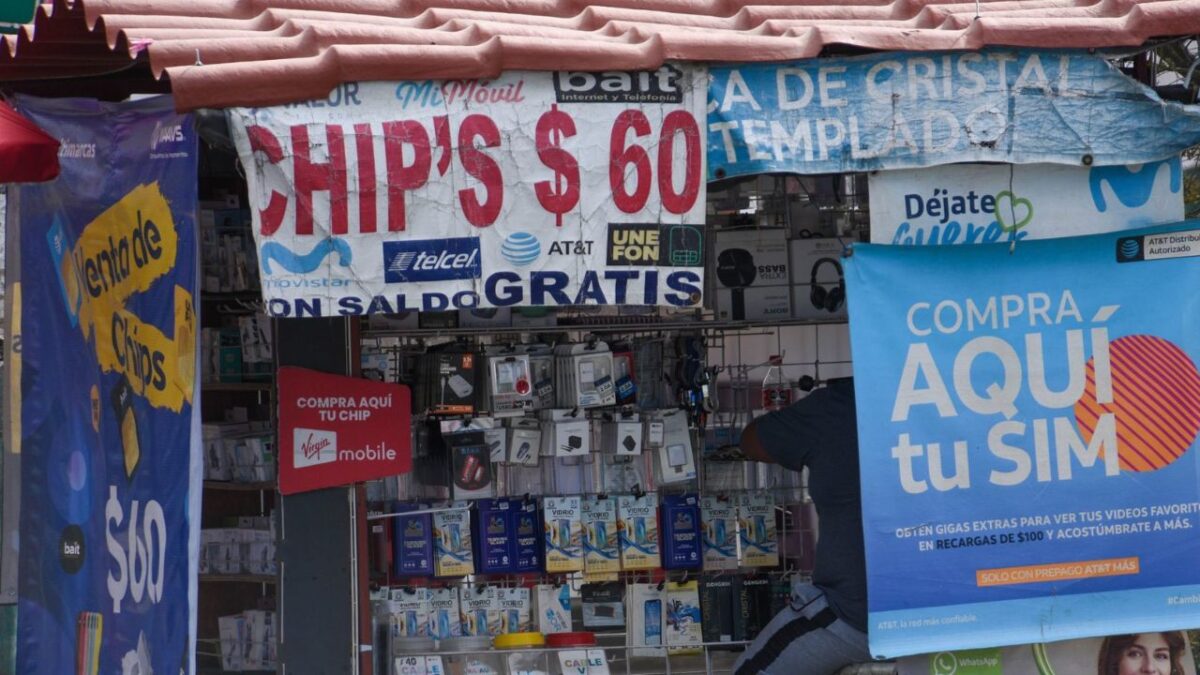 Advierten sobre la compra de celulares baratos