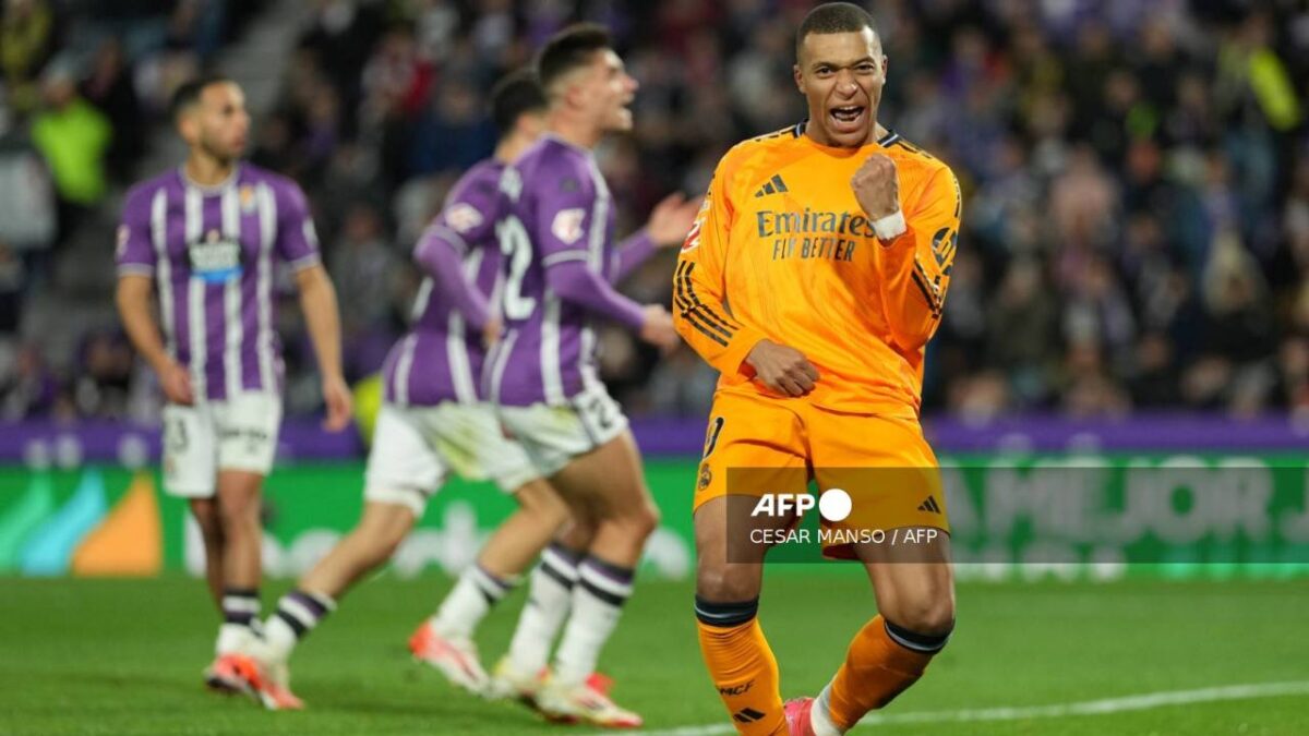 Mbappé anotó un triplete para darle la victoria al Real Madrid sobre el Valladolid.