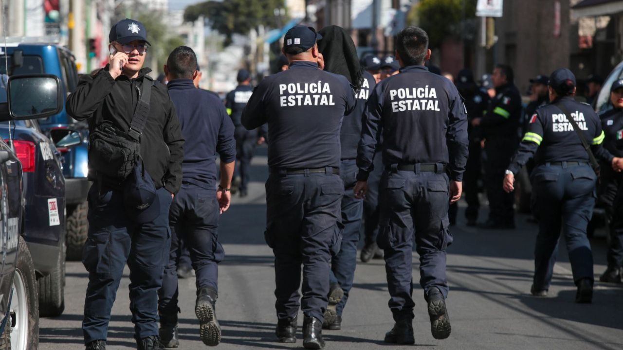 Policías Estatales en el operativo Enjambre.