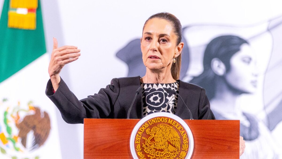 La presidenta Claudia Sheinbaum destacó el informe del Instituto Nacional de Estadística y Geografía (INEGI), la cual apunta que del 2018 al 2024 hubo una reducción del 14.2% en el delito de homicidio, por ello la mandataria aseguró que la estrategia de seguridad está funcionando.