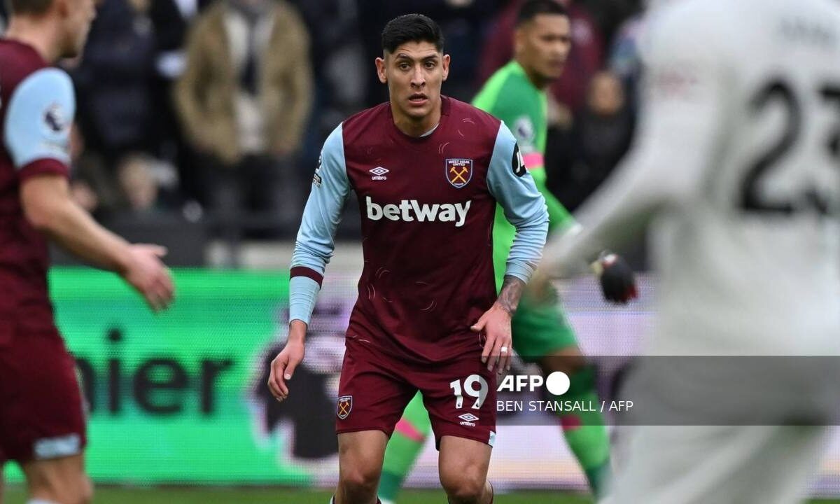 Edson Álvarez y West Ham ganaron 3-2 al equipo de Fulham, donde milita el delantero Raúl Jiménez.