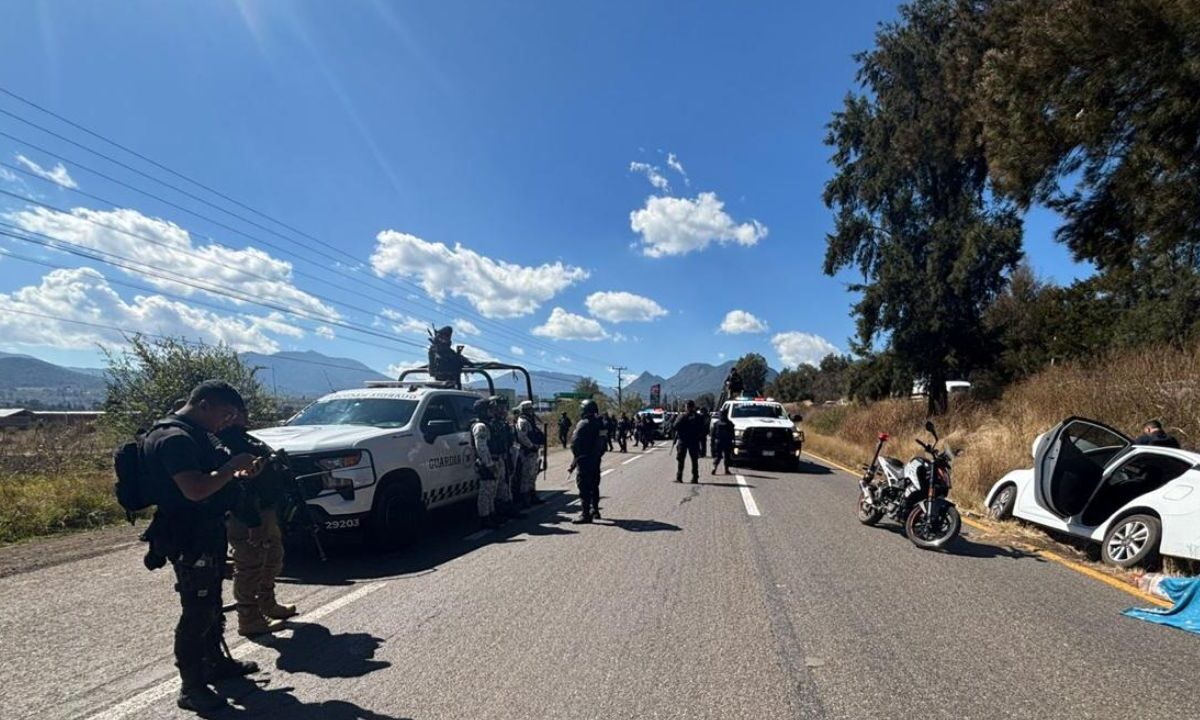 Tras un intento de robo, autoridades locales se enfrentaron contra los presuntos delincuentes en Michoacán.