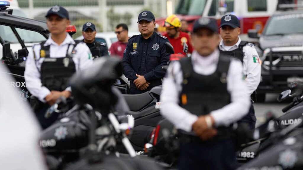 Policías y elementos de seguridad del municipio de Escobedo, Nuevo León.