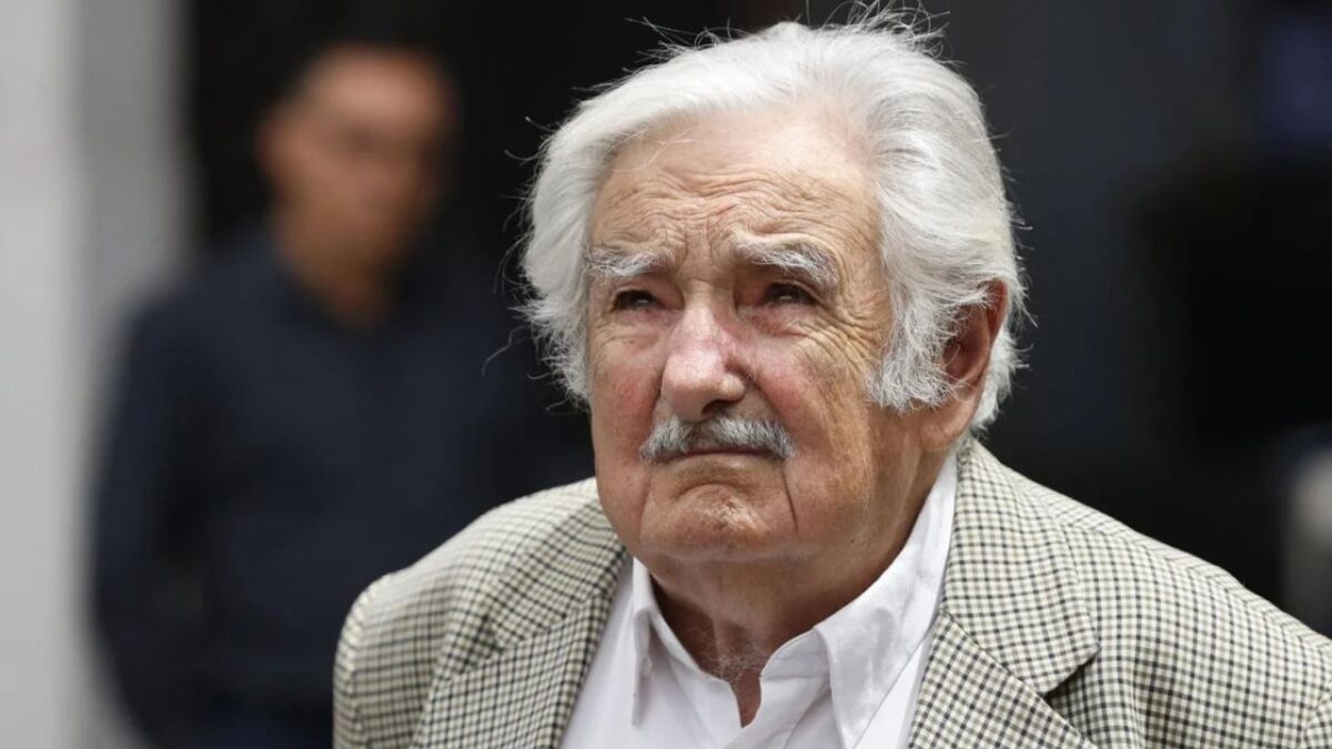 Pepe Mujica revela expansión del cáncer que padece