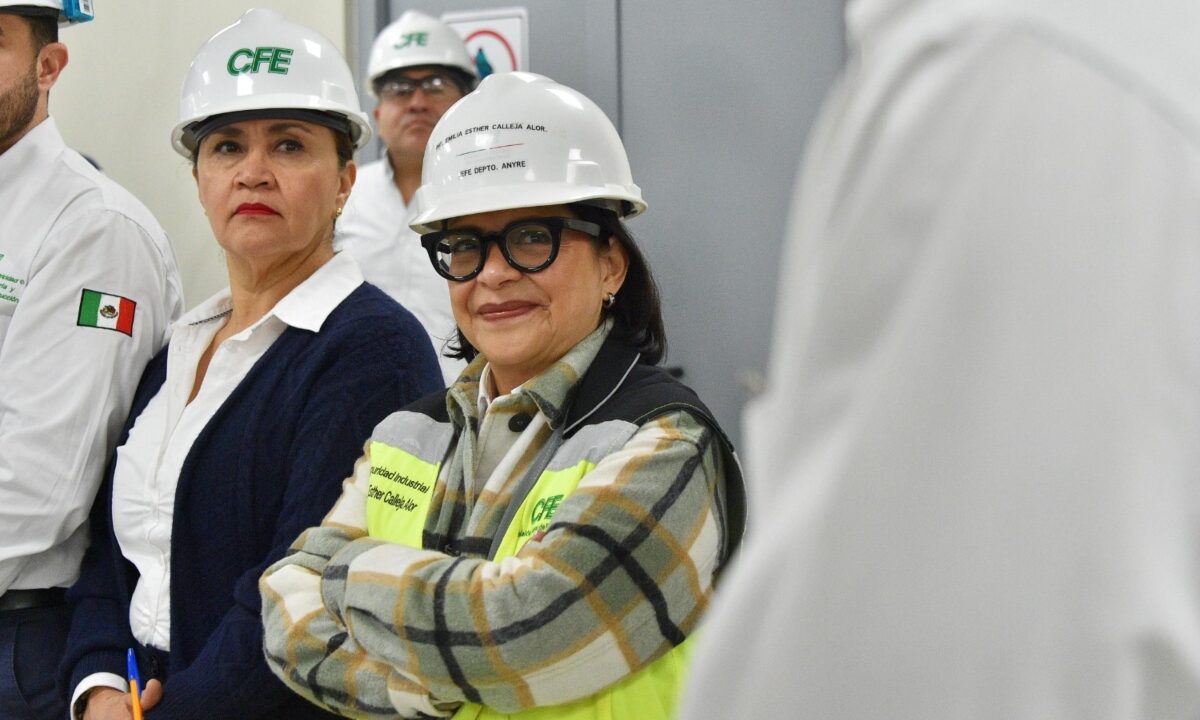 Emilia Esther Calleja Alor, realizó una visita técnica a la Central Ciclo Combinado Salamanca (CCC), en Guanajuato.