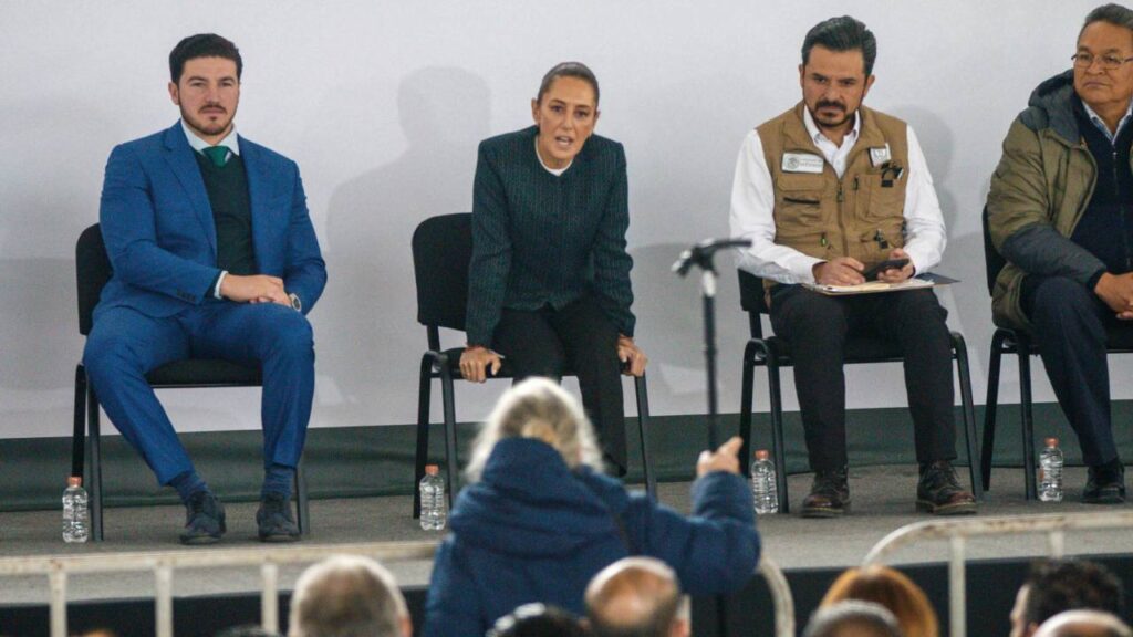 En la foto aparece el gobernador de Nuevo León, Samuel García, la presidenta de México, Claudia Sheinbaum, y el director del IMSS, Zoé Robledo.