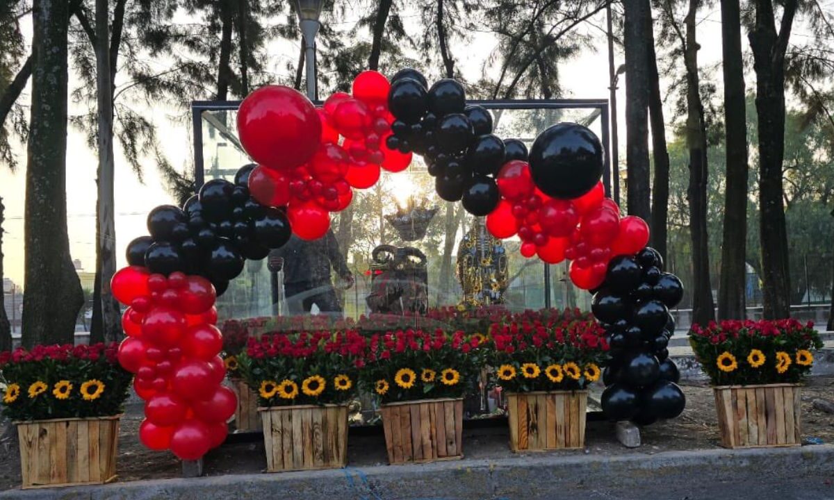 Una altar al diablo se instaló en Río Churubusco, sin embargo fue retirado por personal de la alcaldía Iztacalco