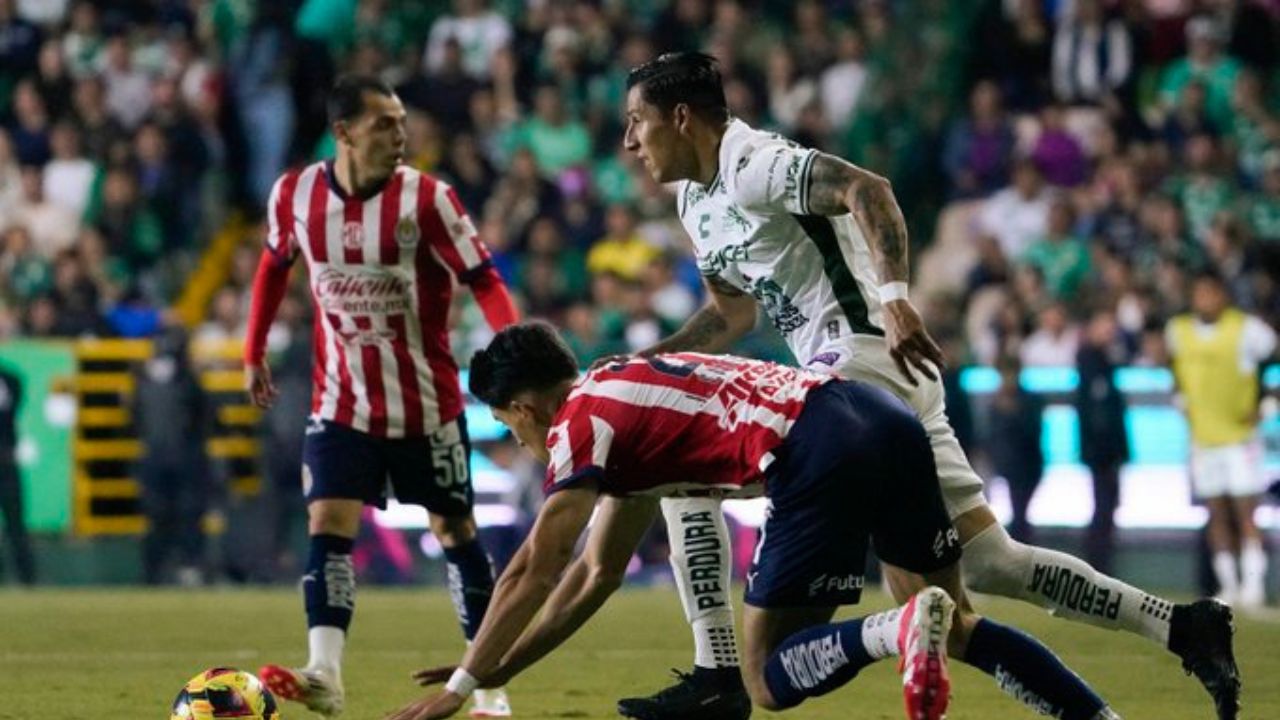 Chivas cae en su visita a León.