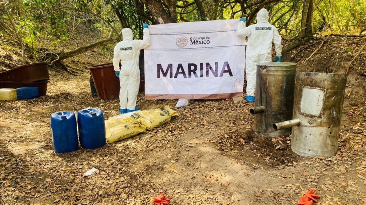 Marina desmantela 2 narcolaboratorios en Culiacán; van 10 en el año