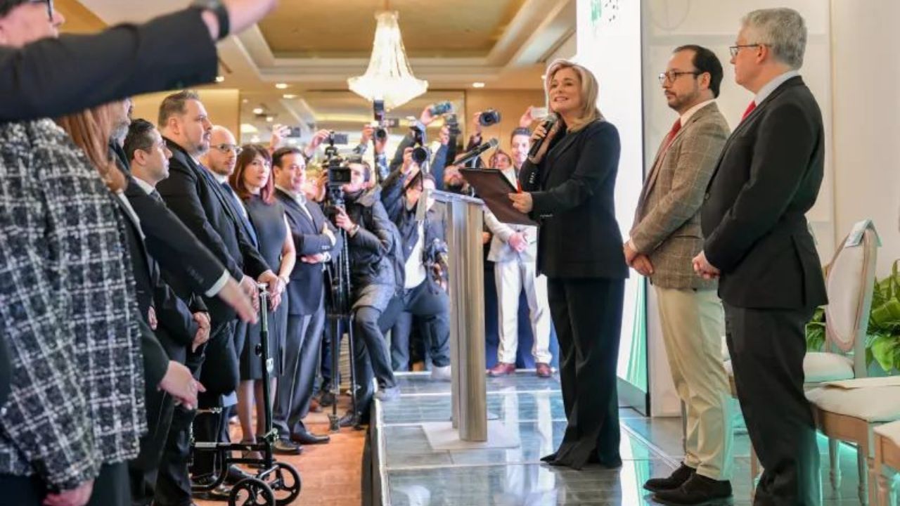 Gobernadora de Chihuahua, Maru Campos Galván, en el marco de la toma de protesta del consejo directivo de Index.