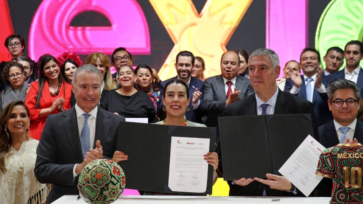 México participa en la Feria Internacional de Turismo (Fitur) para promover la Copa del Mundo del 2026.