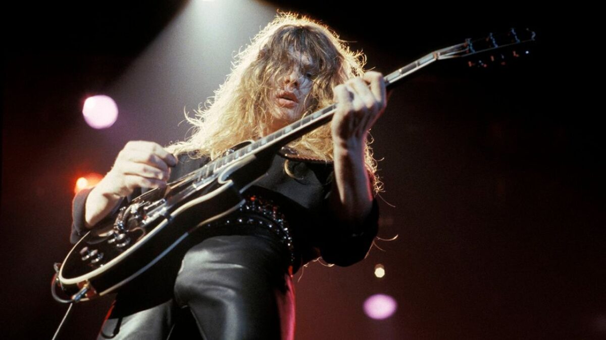 Muere John Sykes, famoso guitarrista de "Whitesnake"