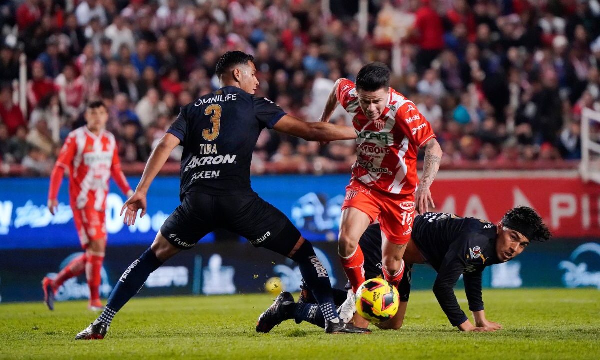 En el Estadio Victoria, Chivas pierde el primer partido de la temporada y el Necaxa gana también su primer encuentro del Clausura 2025.