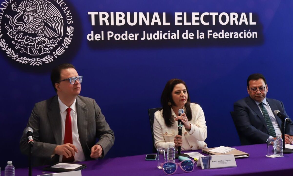 La mayoría de magistrados del TEPJF defendieron sus sentencias para la continuación de la elección judicial.