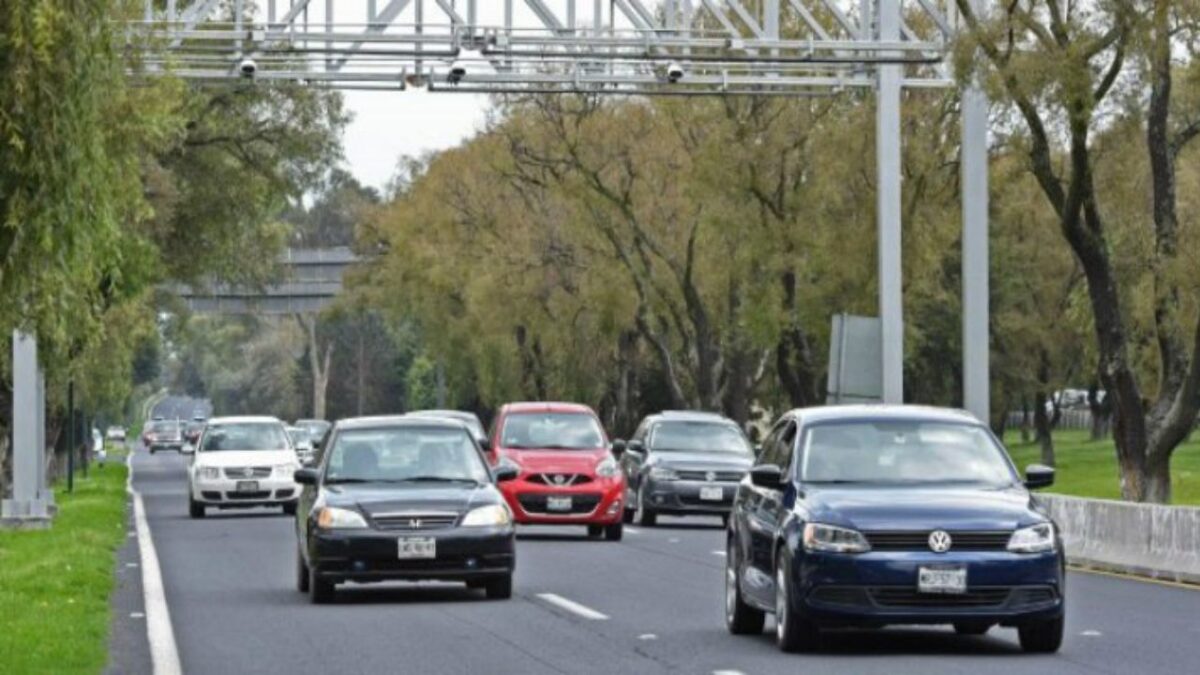 Elementos de la SSC recuperaron una camioneta robada a través de un arco detector y detuvieron a un hombre de 40 años en la GAM